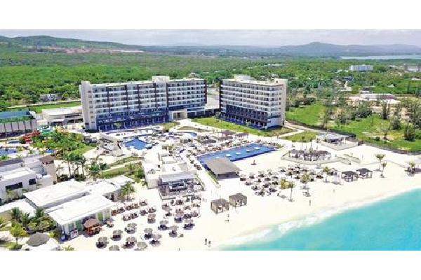 Royalton Blue Waters Zonvakantie