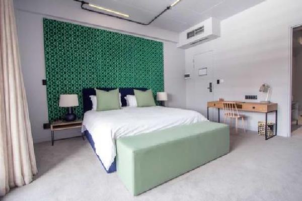 Hallmark House Verre reizen