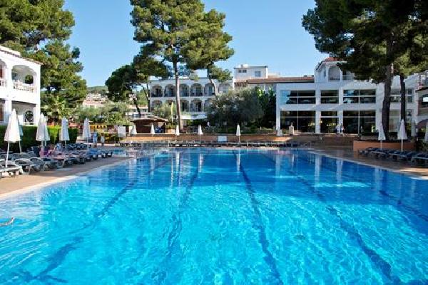 Beach Club Font de Sa Cala Zonvakantie