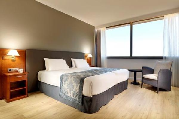 Exe Isla Cartuja Stedentrip