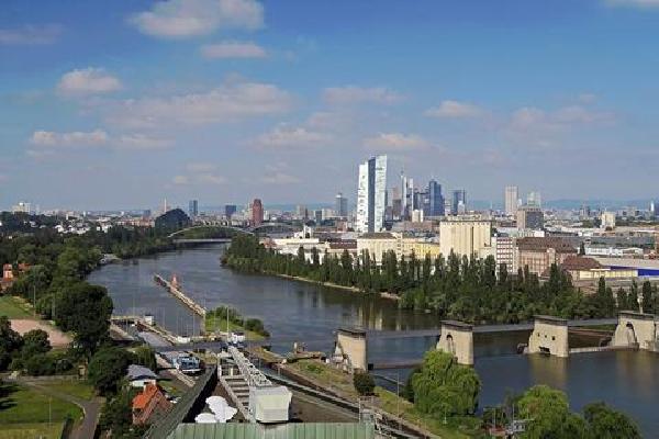 Delta Frankfurt Autovakantie