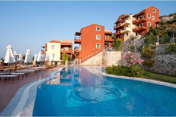 Ippoliti Village Zonvakantie