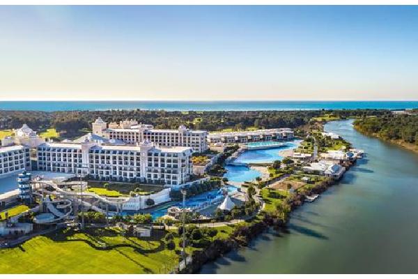 Titanic Deluxe Golf Belek Zonvakantie