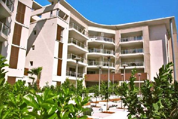 Le Crystal Autovakantie