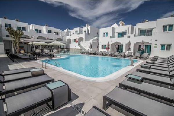 TIME TO SMILE Guinate Club Zonvakantie