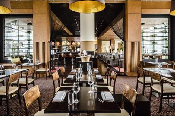 Radisson Blu Amsterdam Airport Autovakantie