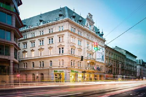 Ibis Styles Budapest Center Formule 1 Sportreizen