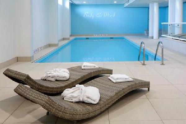 Churchill hotel Terneuzen Autovakantie