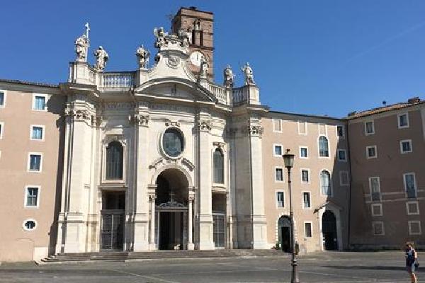 Domus Sessoriana Stedentrip