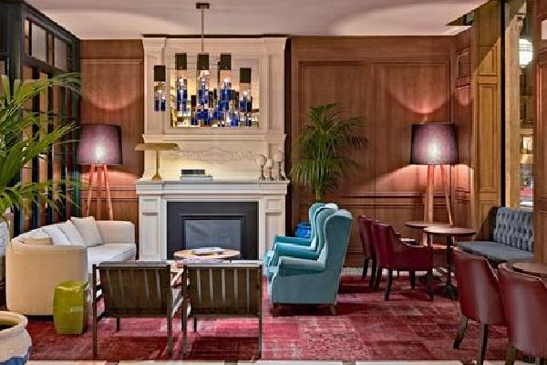 H10 Villa de la Reina Stedentrip