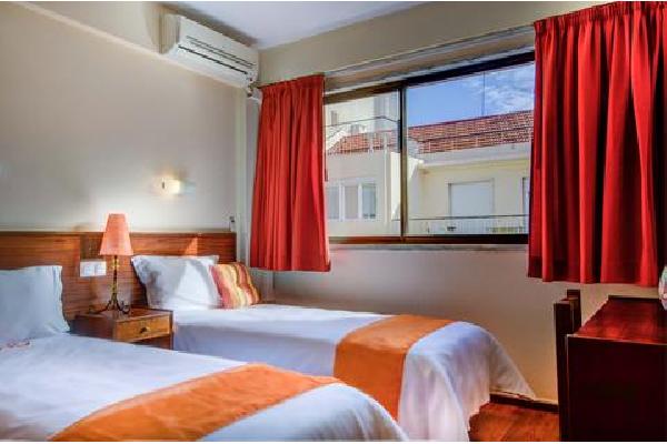 Dinya Lisbon Stedentrip